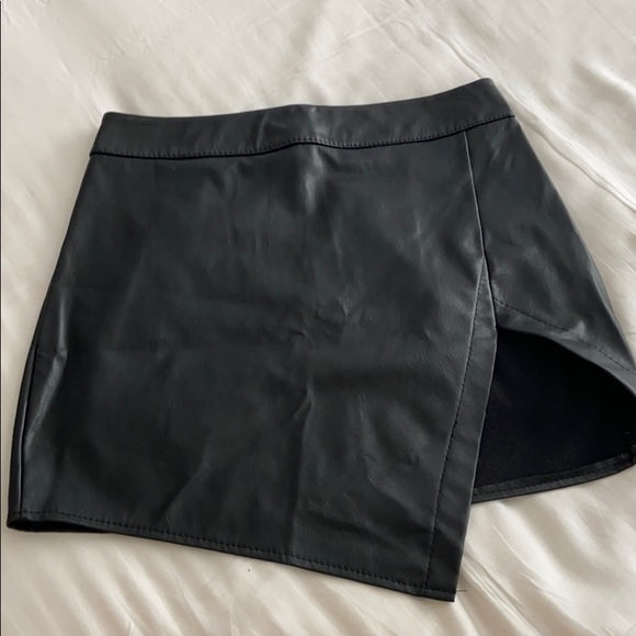 Lulus Dresses & Skirts - PRICED TO SELL - Vegan Leather Skirt